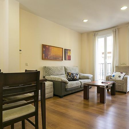 Apartments Center Madri Quarto foto