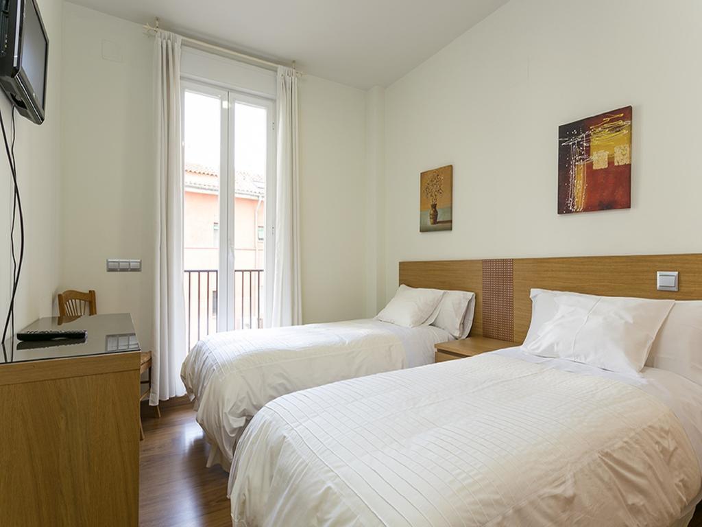 Apartments Center Madri Quarto foto